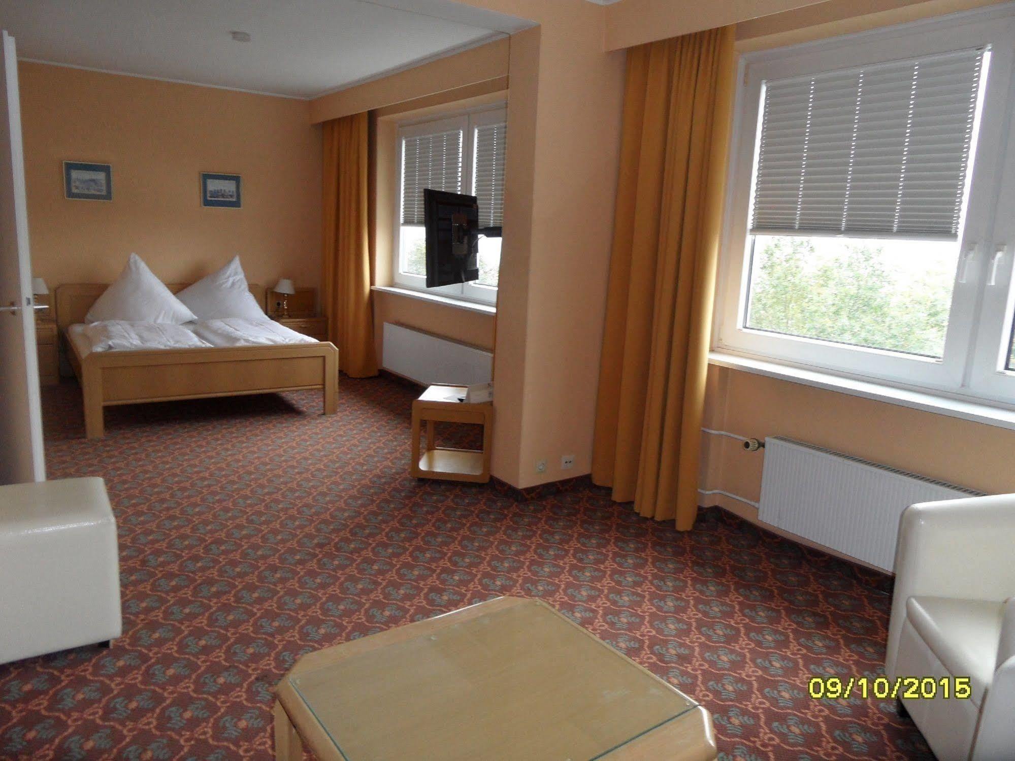 Wiking Hotel Henstedt-Ulzburg Kültér fotó